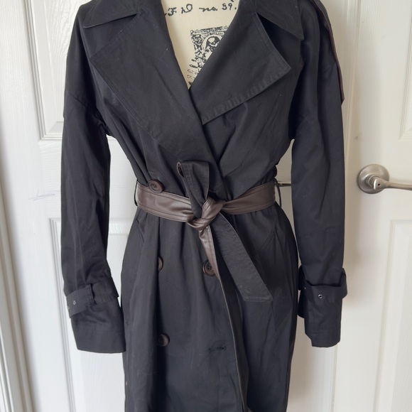 Badgley Mischka Black Trench Coat - Picture 3 of 9